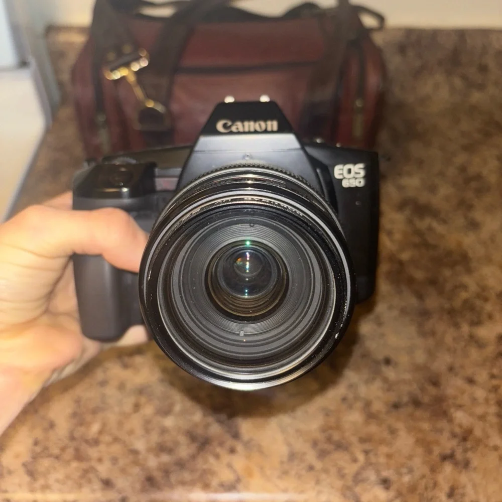 Canon EOS 650 Black Camera